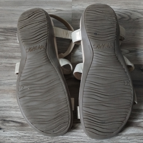 Vionic Jodie Gold Strappy Sandals Women's Size 9 - Picture 3 of 5